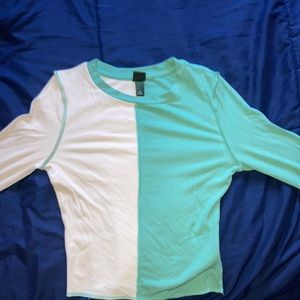 Selling because can’t fit/ don’t need anymore and clearing out space.